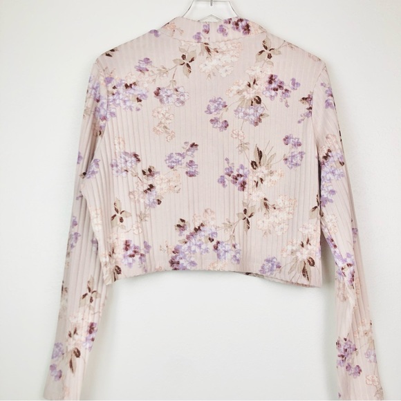 ASO Enid Sinclair on Wednesday Floral Mock Neck Top - Picture 3 of 5